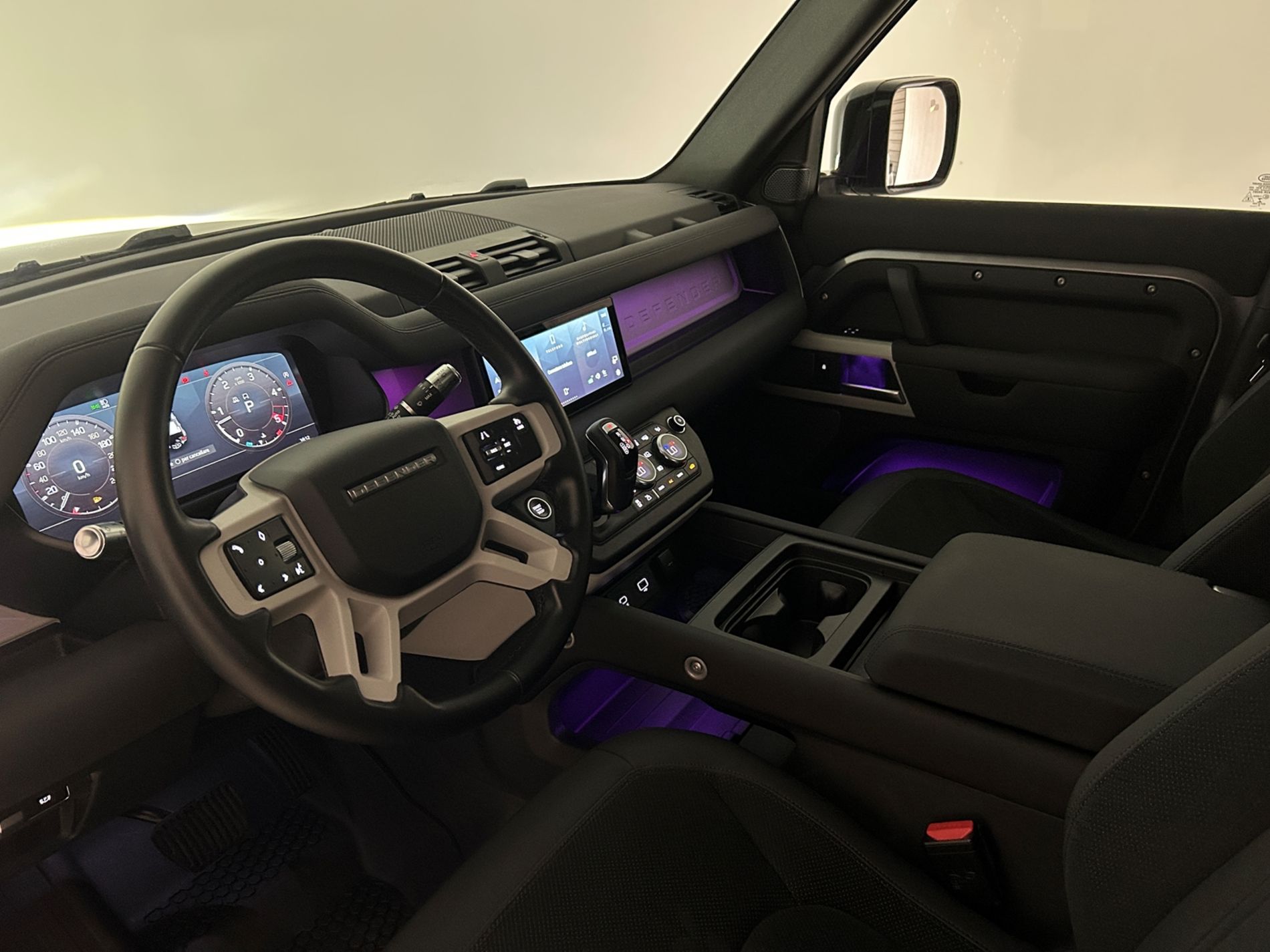 Defender 110 3.0d i6 mhev SE awd 200cv auto - Autoviemme